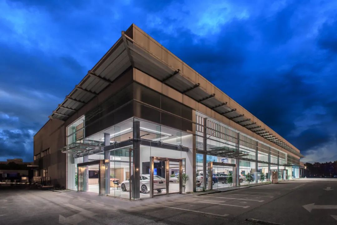 写在最后:处在疫情封控局面下的上海宝马4s店,面临的困难还是非常大的