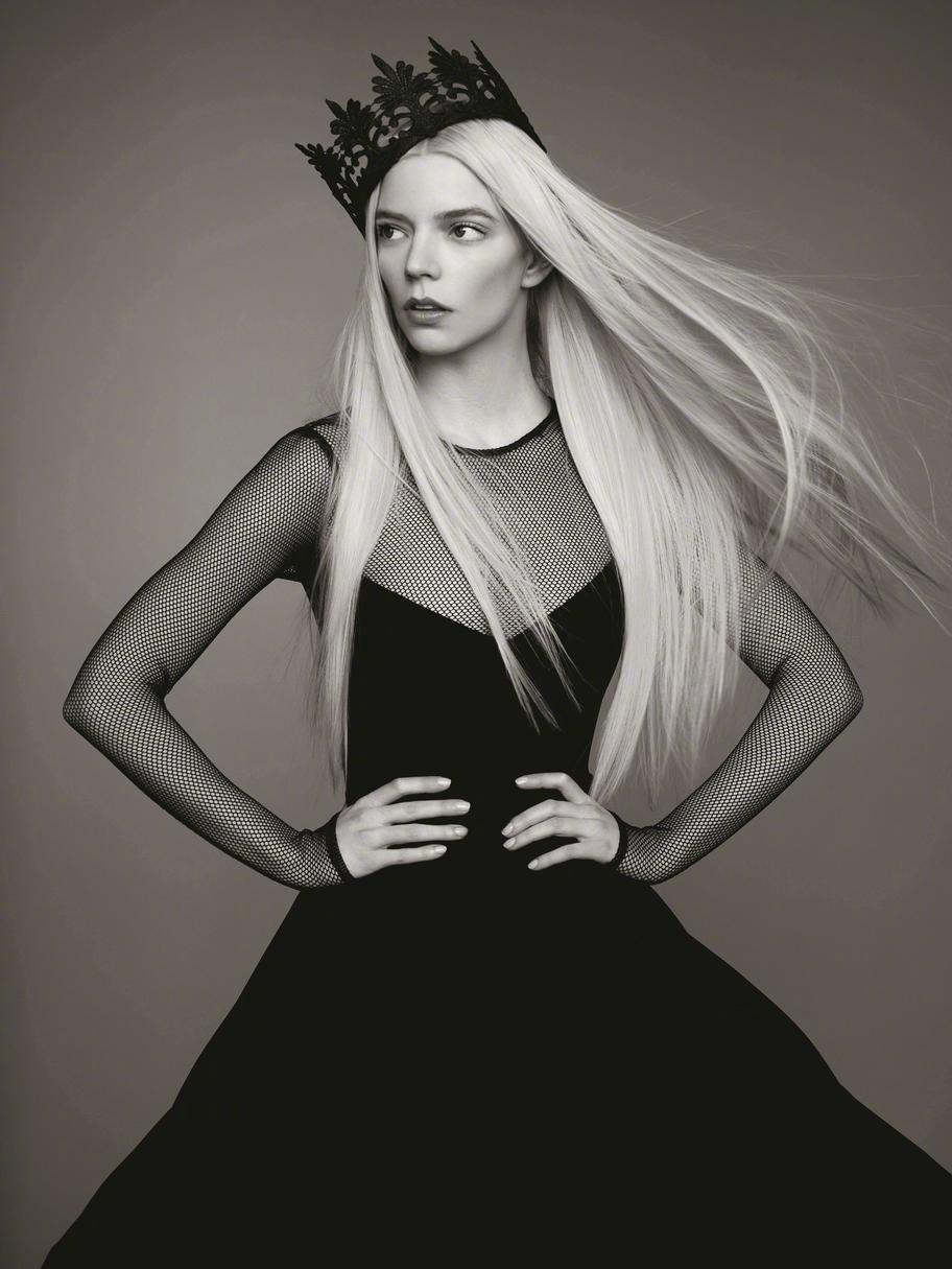 安雅·泰勒-乔伊,《madame figaro》,thomas whiteside|madame figaro