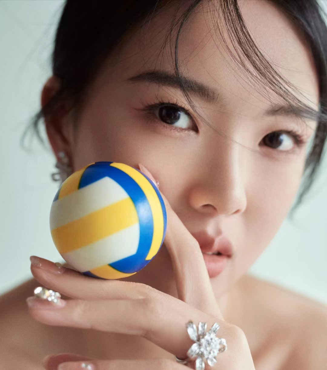张常宁,吴冠希第2套婚纱照出炉!1米95女排队长找到对的人__财经头条