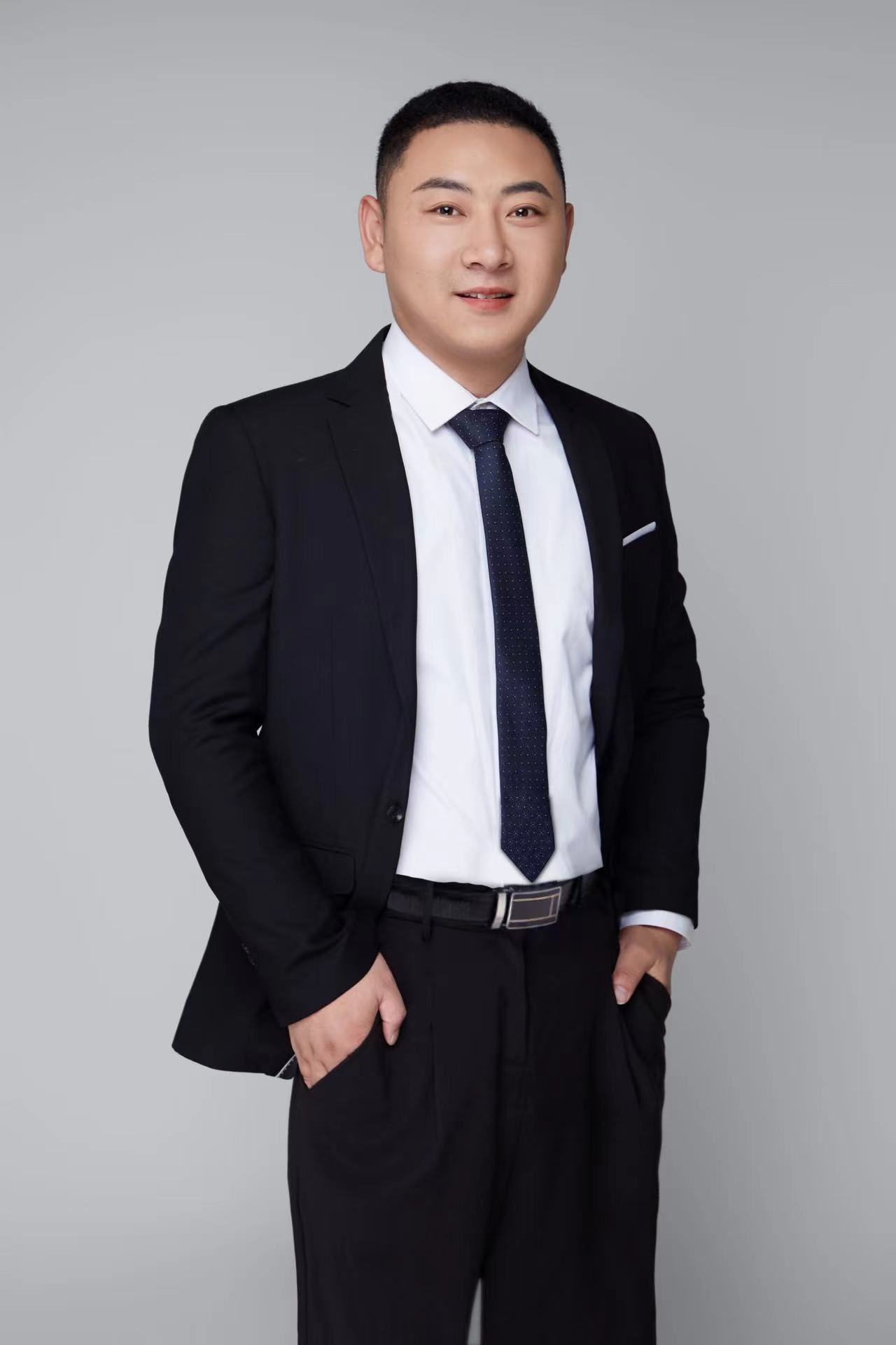 好房一线置业顾问陈梦迪客户虐我千百遍我待客户如初恋