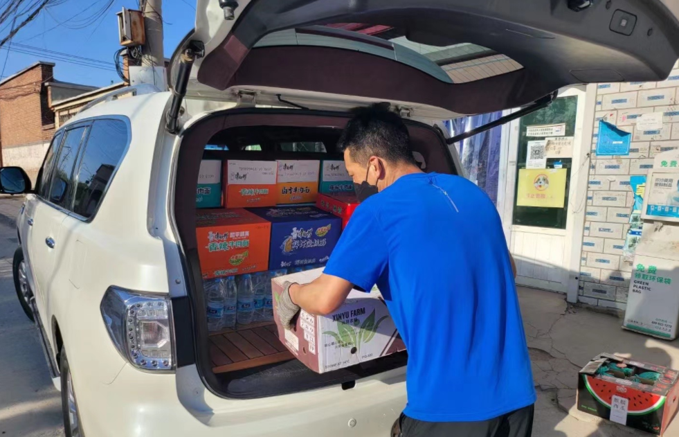 你们守护大家，我们温暖你们！封控社工收到“甜蜜礼物”