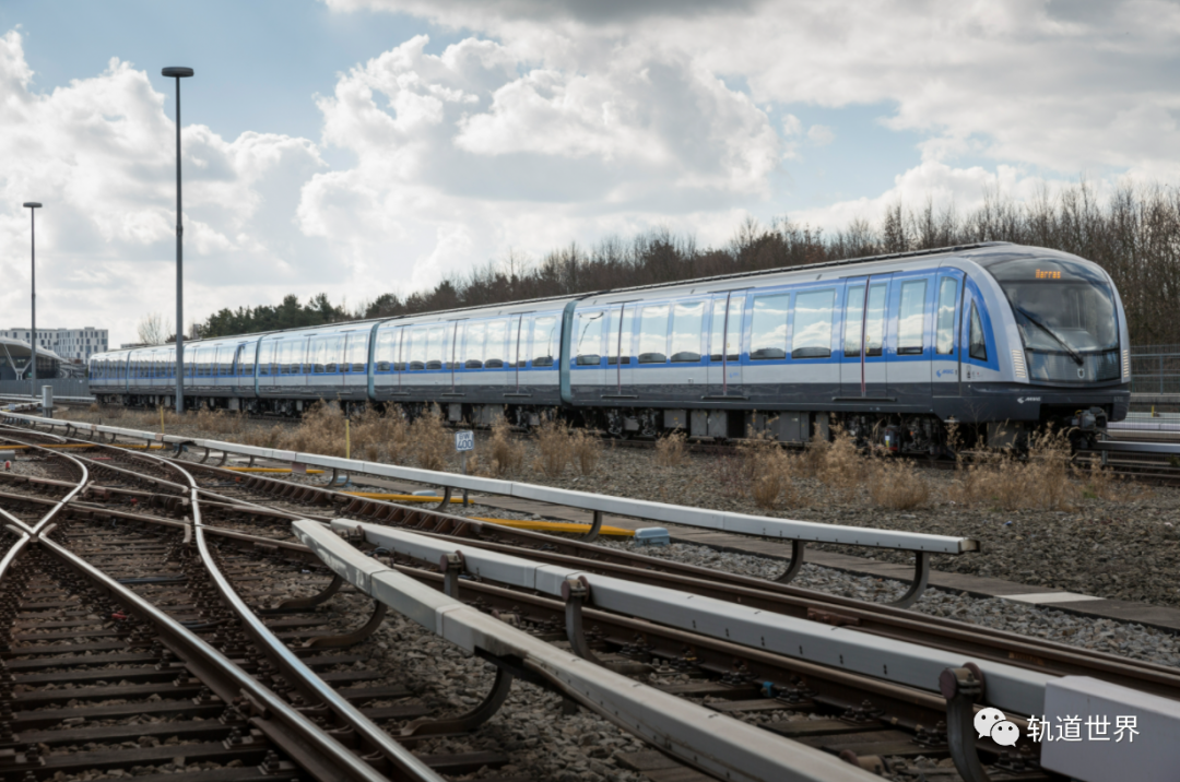 慕尼黑增购的西门子新c2型地铁列车开始交付__财经头条