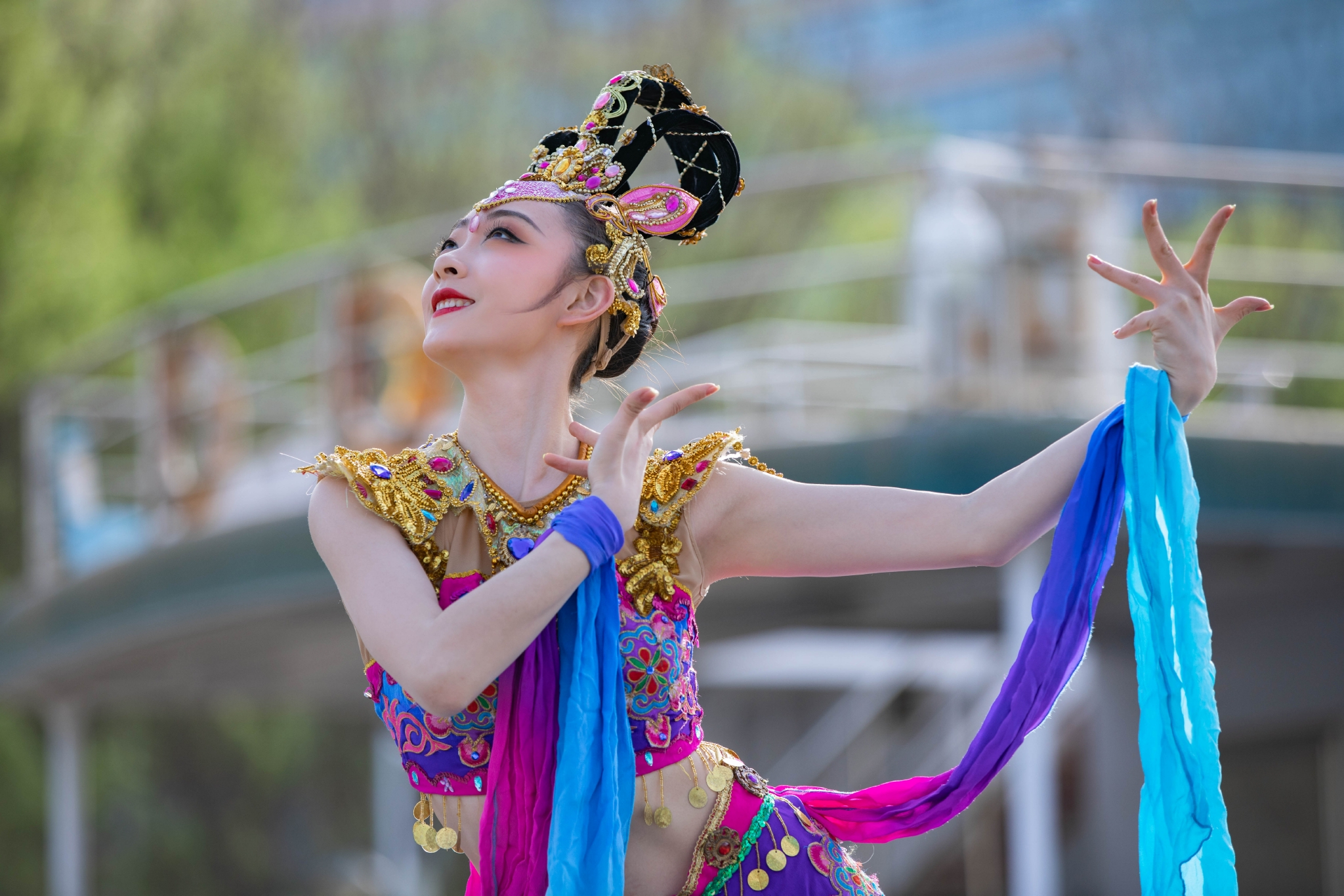 世界舞蹈日舞从敦煌来