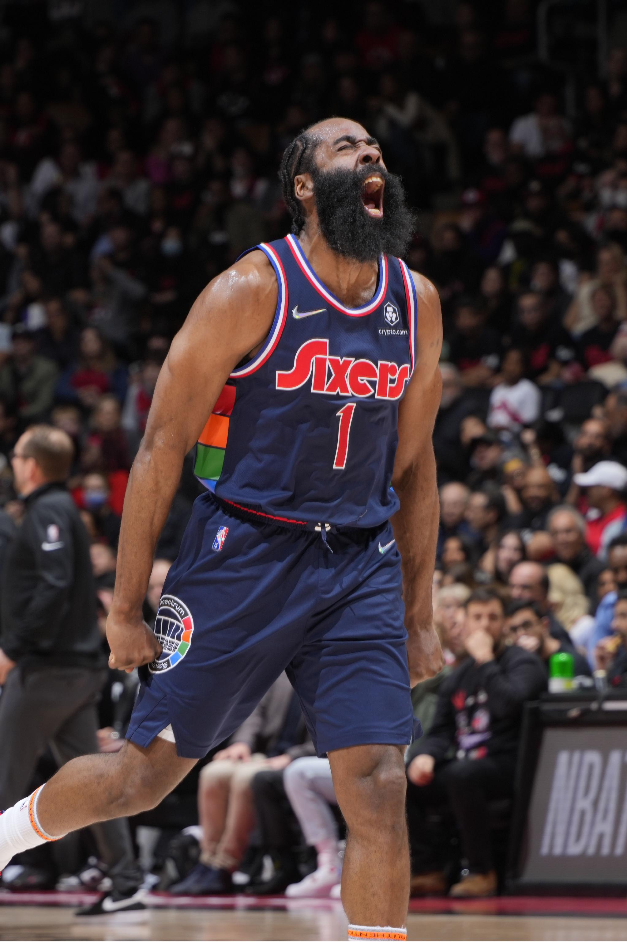 纵观季后赛37岁14投全中尊称一声圣保罗