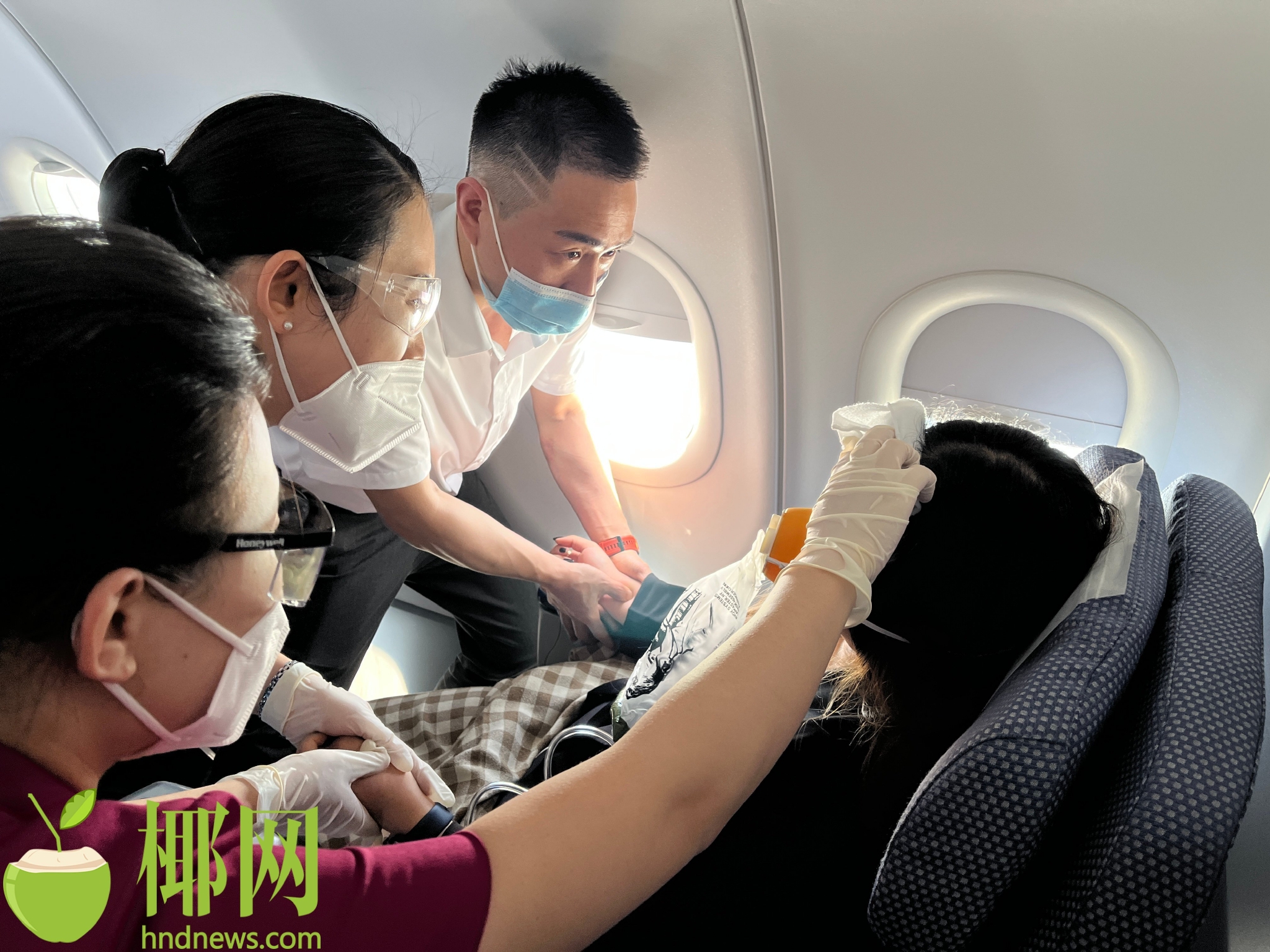 一名女乘客高空机上发病 南航机组人员及时救助休闲区蓝鸢梦想 - Www.slyday.coM