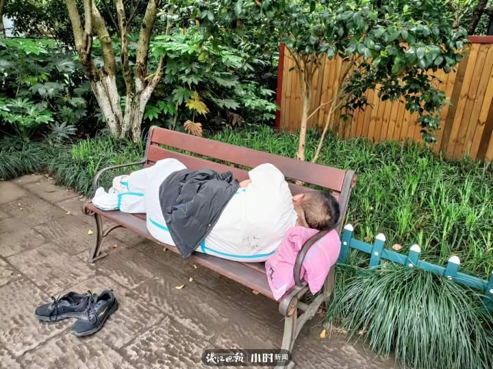 没有游客的第8天，杭州半山国家森林公园：待紫薇花开，期待和你们遇见休闲区蓝鸢梦想 - Www.slyday.coM