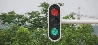 遇到信号灯故障不要慌，做好这3件事即可通过休闲区蓝鸢梦想 - Www.slyday.coM
