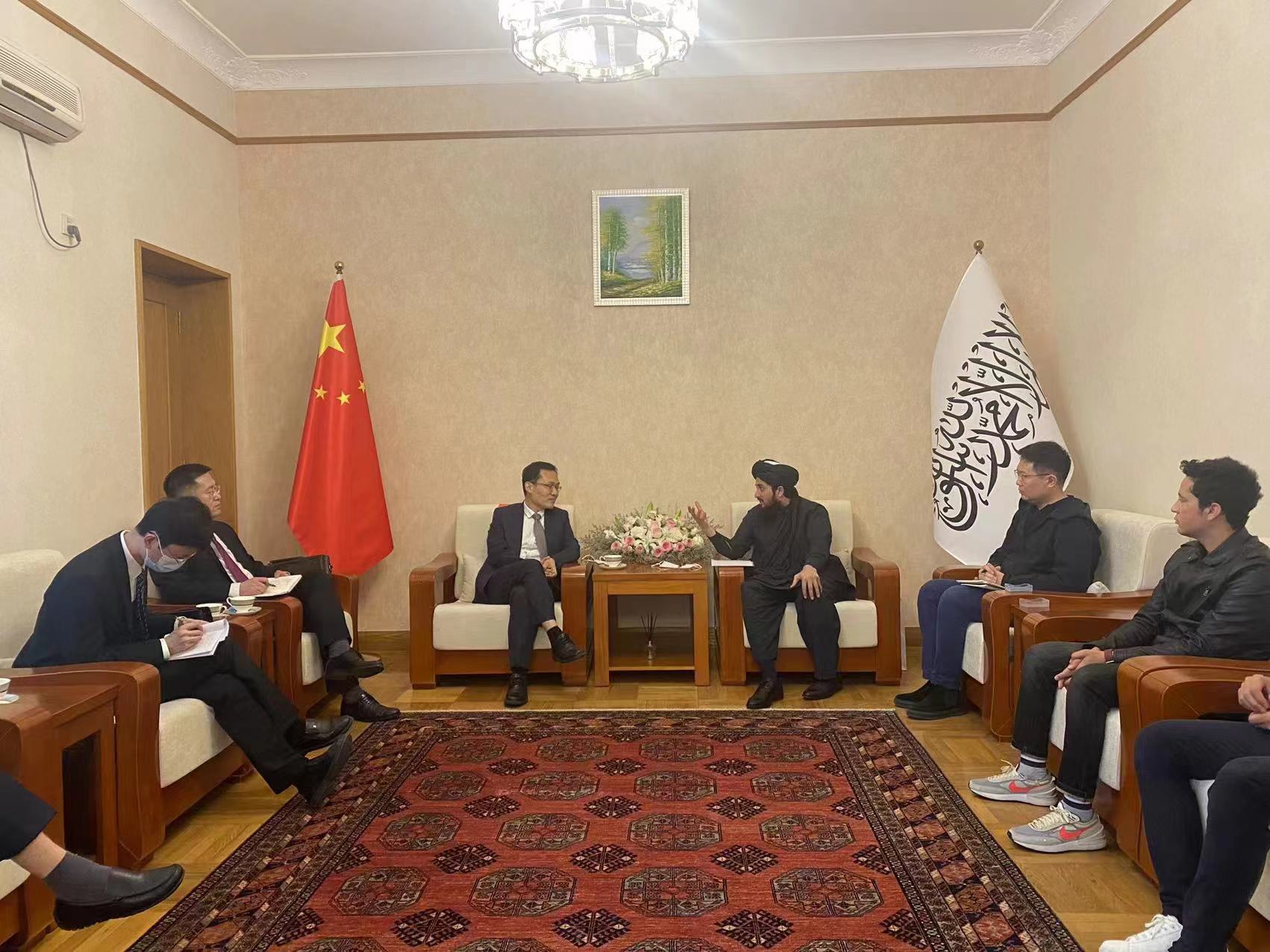 大使因个人原因离开阿富汗驻华使馆正讨论恢复使馆活动