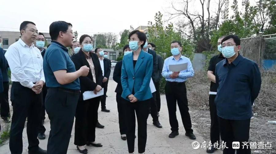 张莉到高新区现场调度重点项目推进工作