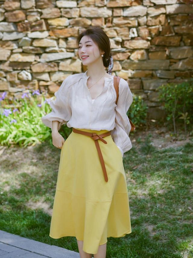 夏日法式氛围穿搭这几位博主的穿搭简约时髦显高显瘦又优雅