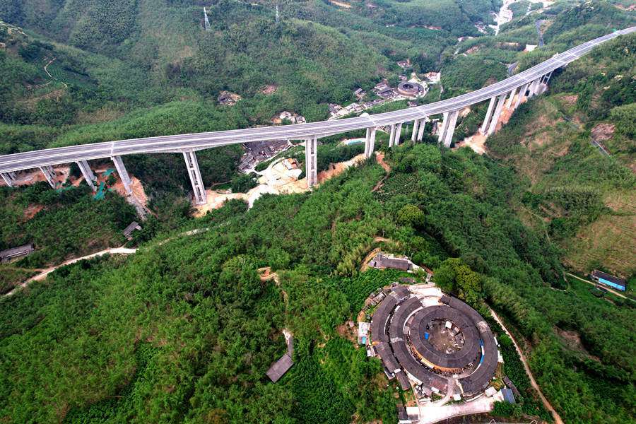 一路领略世遗土楼风光漳武高速漳州南靖段建成通车