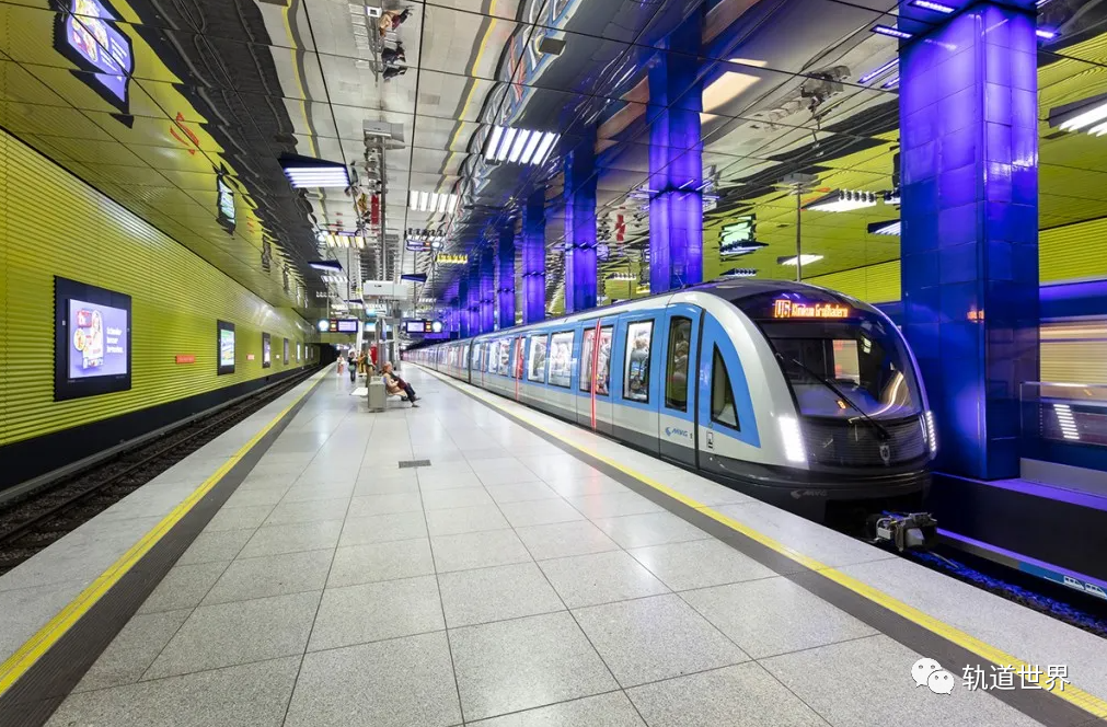 慕尼黑增购的西门子新c2型地铁列车开始交付