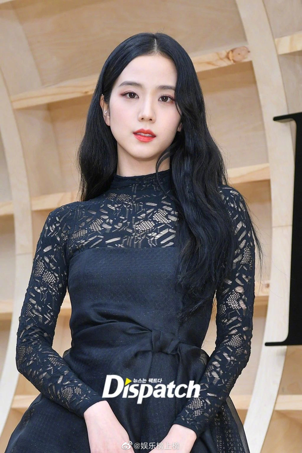 金智秀jisoo迪奥秀现场新闻照