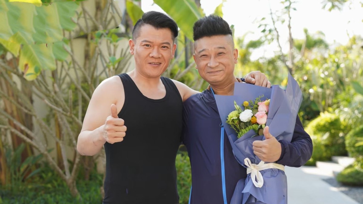 娱乐圈里有很多像徐佳,姜艺声这样的演员,演了一部又一部爆款剧,却