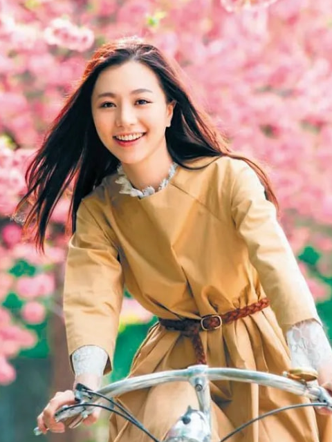 31岁北大校花转行失败做演员一度怀疑自我如今为爱告别北漂