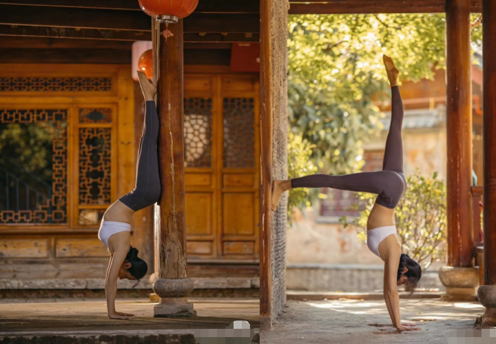 吕一穿运动内衣做瑜伽身材纤细肋骨突出一双长腿又直又细