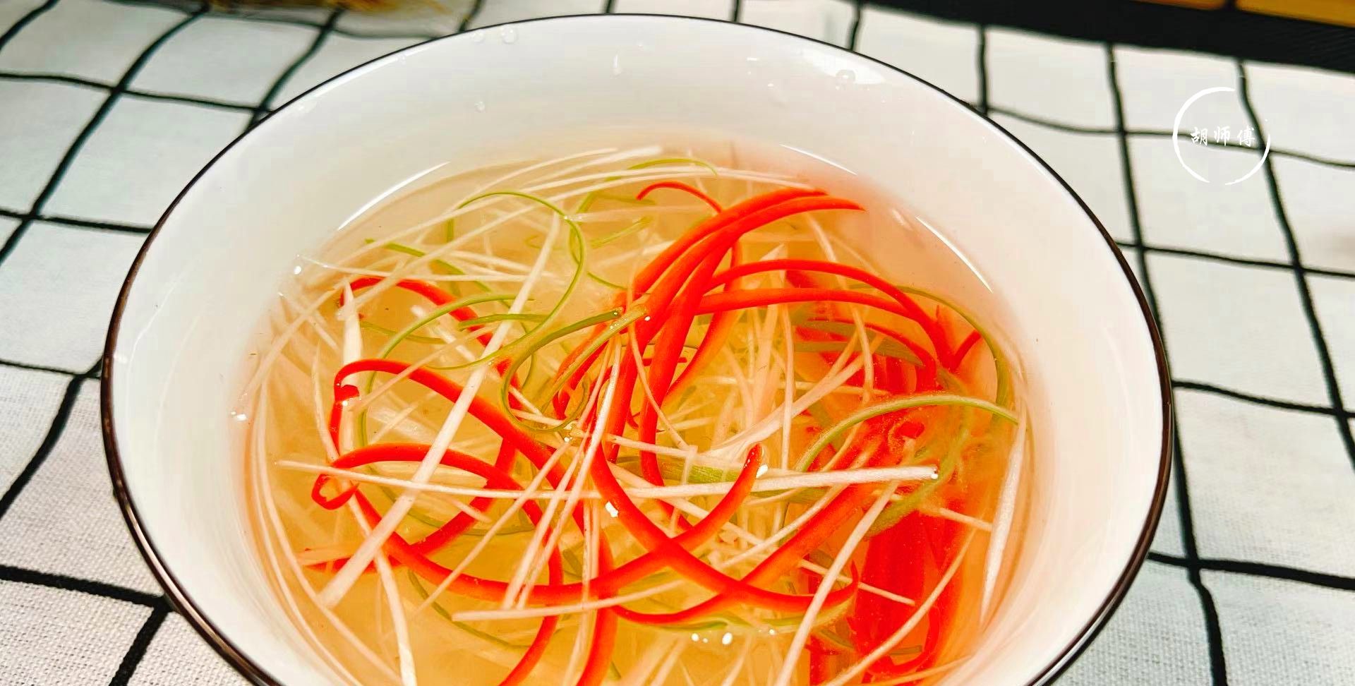 无论蒸什么鱼,这种调料不能放,很多人都会放,难怪鱼肉又老又腥休闲区蓝鸢梦想 - Www.slyday.coM