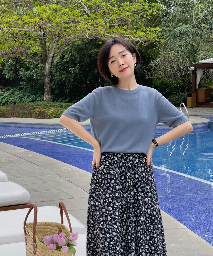 建议小个子中年女人衣不紧裙过膝裤露踝优雅得体还能显高