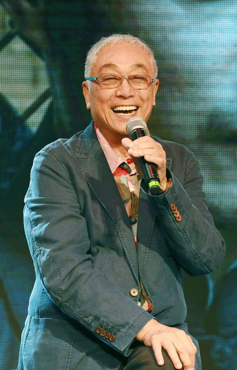 曾江前妻受访回忆往昔,盛赞对方为人潇洒,两人离婚32年保持往来__财经