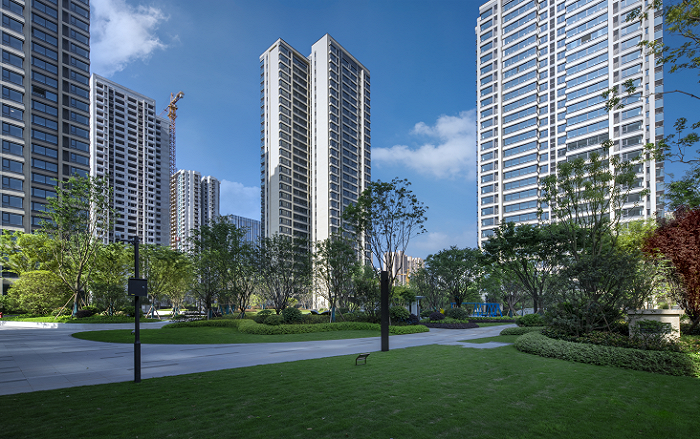 华宇城m16组团实景  华宇供图据悉,华宇城在距离合同