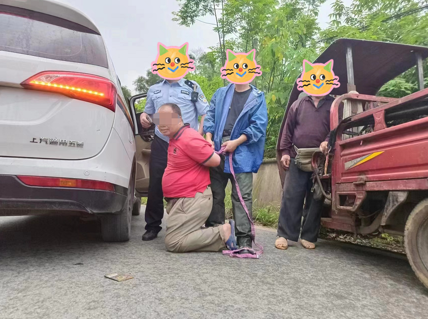 抓到了！刚刚，柳北警方悬赏通缉的嫌疑人落网，此前准备坐车逃跑休闲区蓝鸢梦想 - Www.slyday.coM