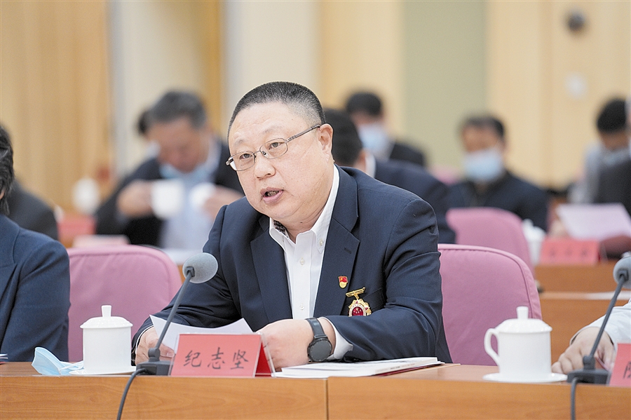 大连市纪念五一国际劳动节劳模工匠座谈会发言摘登