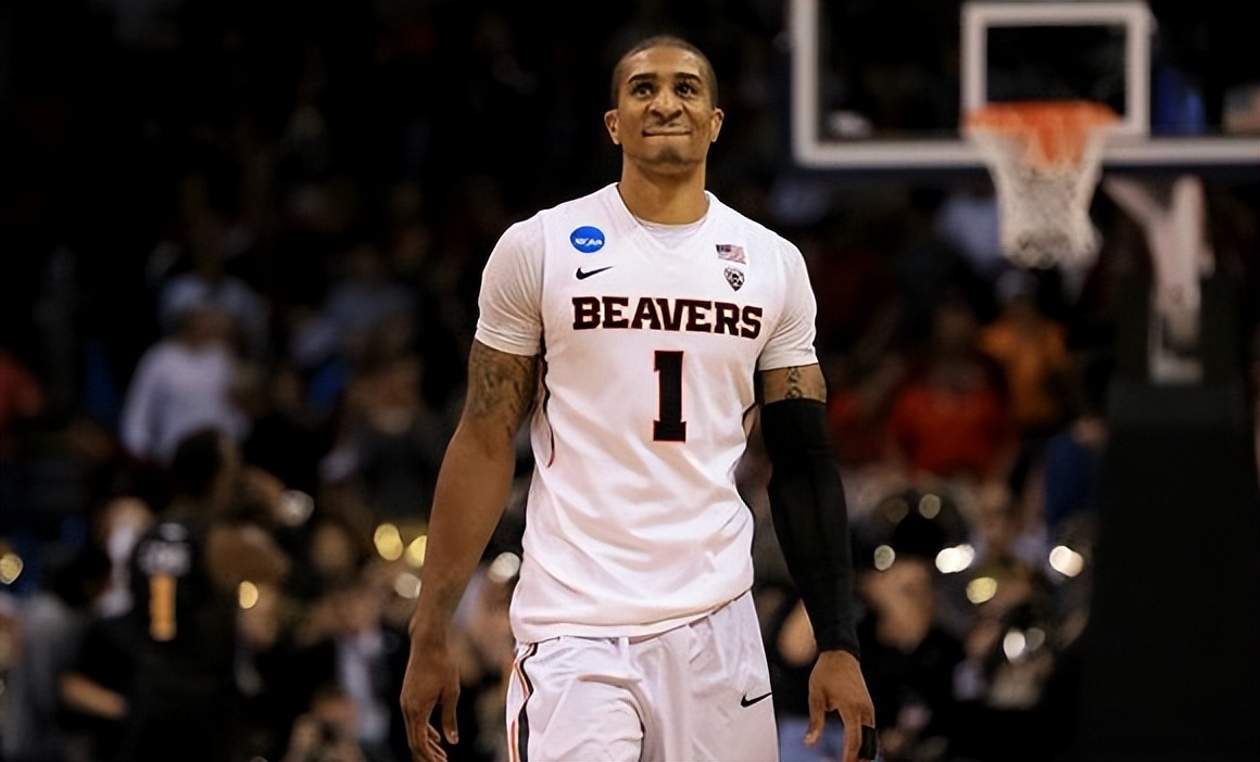 从落选秀到勇士奇兵巨星之子小佩顿的nba逆袭之旅