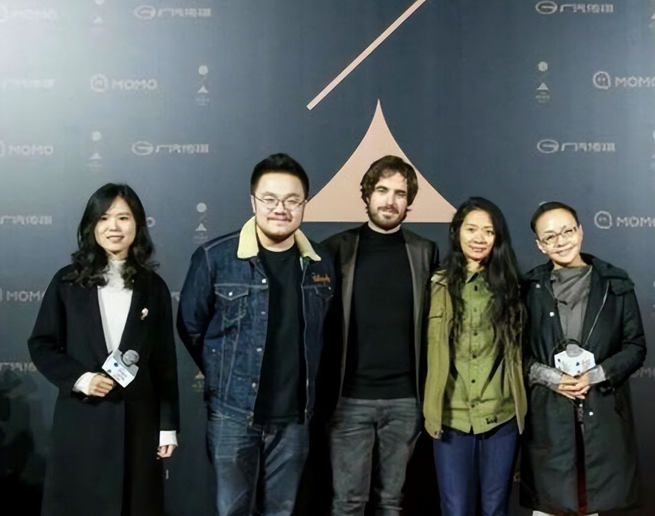 宋丹丹继女气质不俗穿工装衬衫朴素却高级真有国际大导演风范