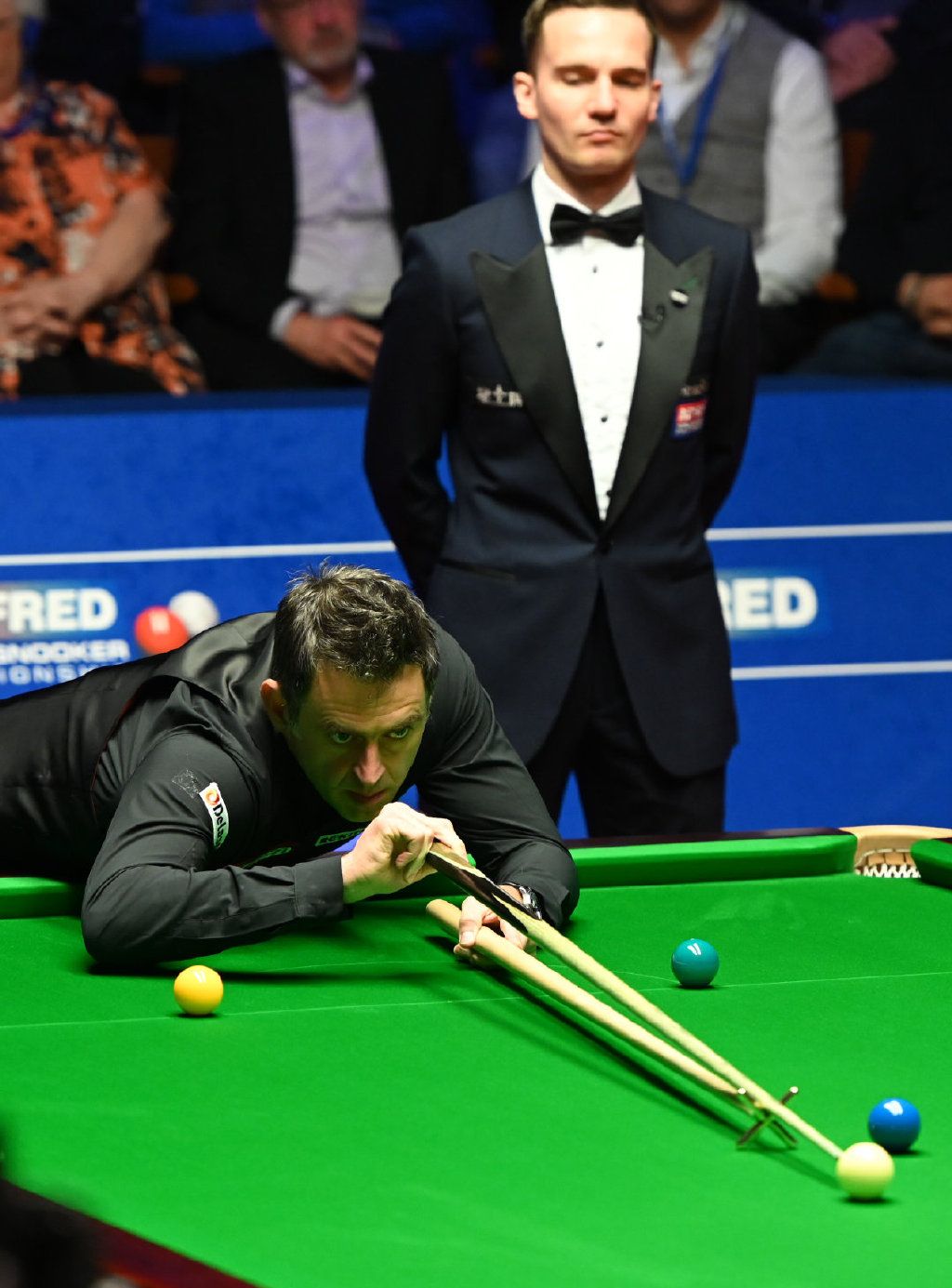 159奥沙利文超神再轰3杆破百优势扩大距离决赛仅有一步之遥