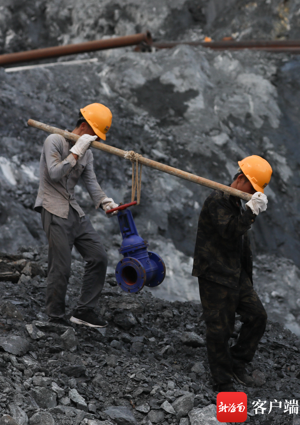 组图丨最美工作照致敬劳动者