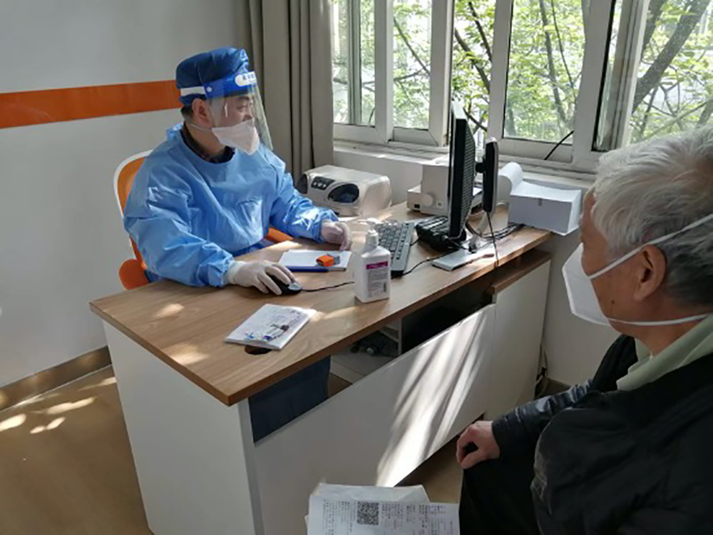 关于空军总医院号贩子挂号方式-疫情地区不方便进京的患者可提供代诊服务的信息