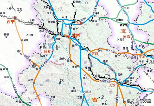 兰州军区管理整个西北各地,基本上就是当年西北军区的管辖范围.