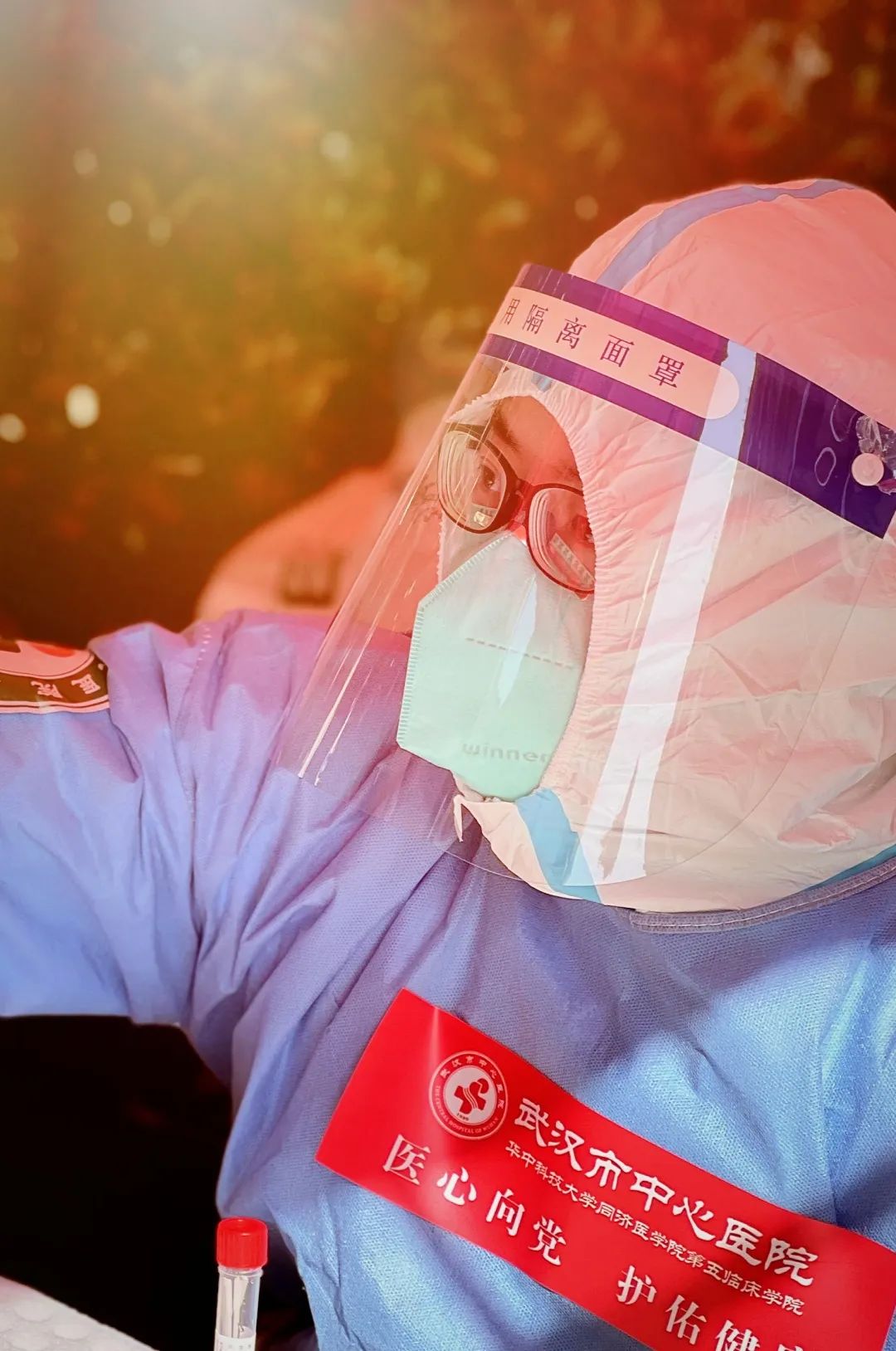 集团摄协老师专题作品,谨向奋战在疫情防控阻击战中的所有人表示致敬!