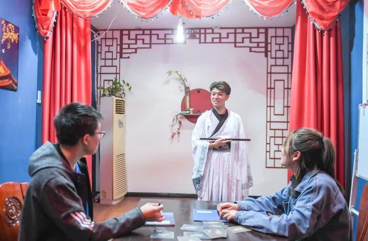 美食探店剧本杀主持人新农人来看德州青年的劳动新姿势