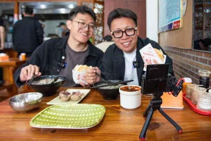 美食探店剧本杀主持人新农人来看德州青年的劳动新姿势