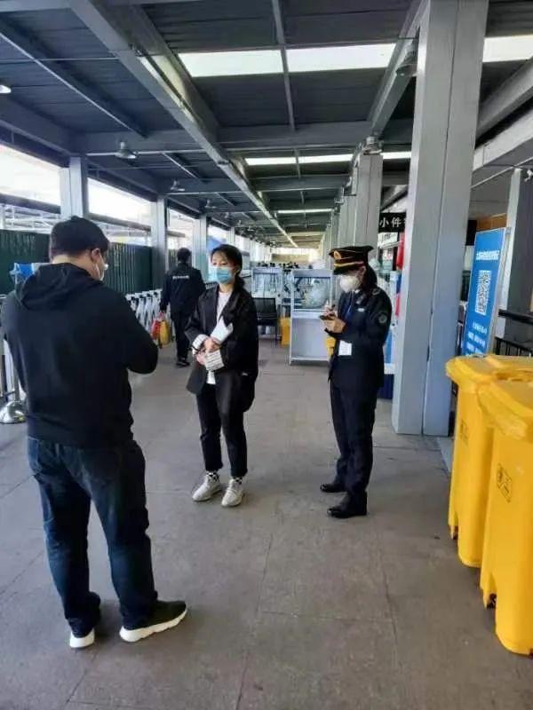 “五一”假期第一天 太原卫健执法督导检查保出行休闲区蓝鸢梦想 - Www.slyday.coM