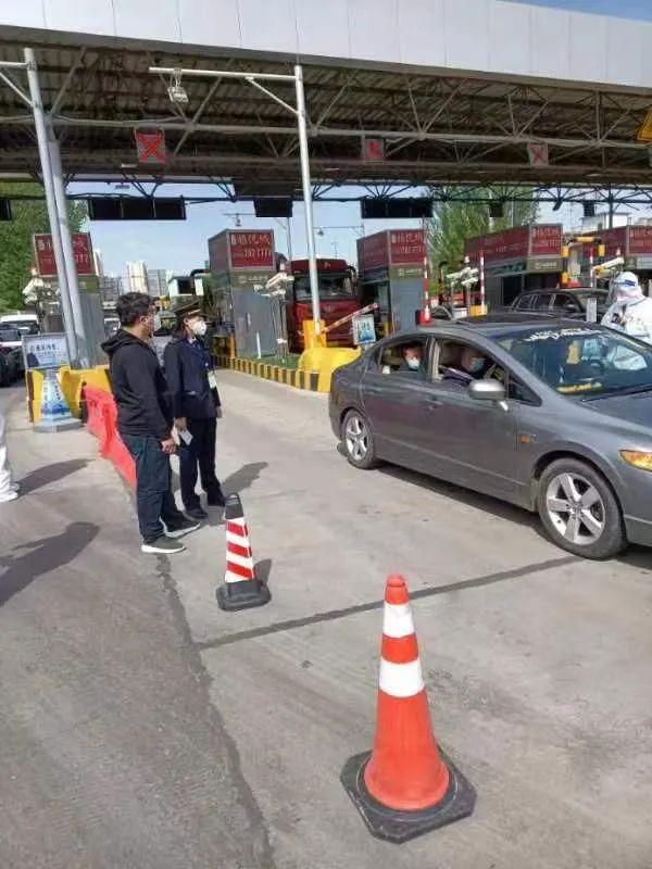 “五一”假期第一天 太原卫健执法督导检查保出行休闲区蓝鸢梦想 - Www.slyday.coM