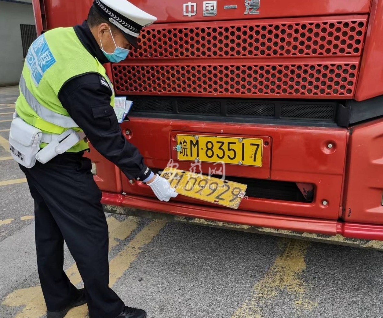 滁州一销户货车披马甲上路被查获