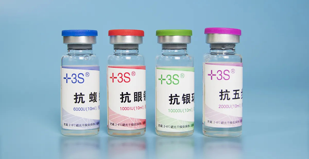 弯腰整理鞋子激怒超级毒蛇！女子被蛇咬伤后，为蛇拍照救了自己休闲区蓝鸢梦想 - Www.slyday.coM