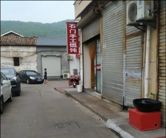 广东江门肉最少的馄饨店，6元一碗全是馄饨皮，当地人却说吃不腻休闲区蓝鸢梦想 - Www.slyday.coM