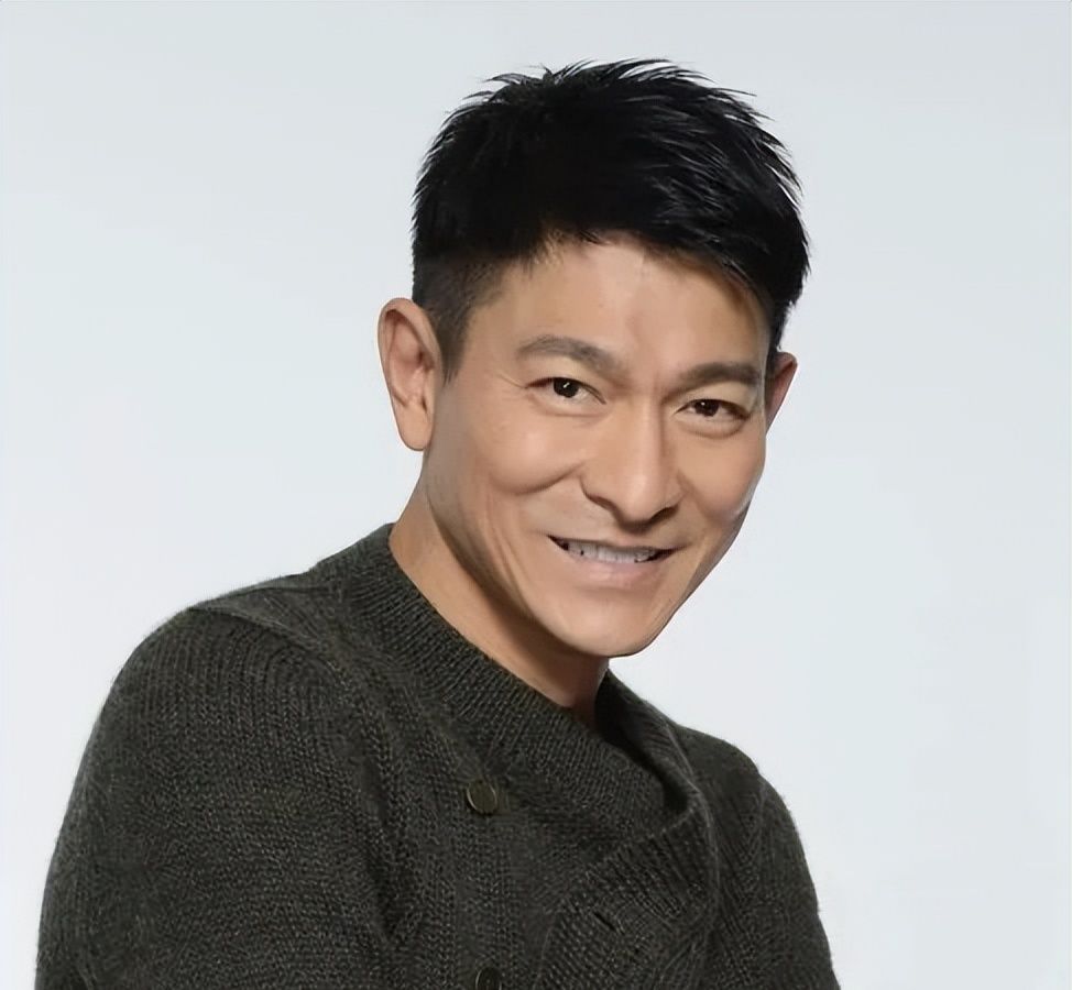 那些年,我们追过的经典歌曲,你都听过哪些?刘德华直接封神!休闲区蓝鸢梦想 - Www.slyday.coM