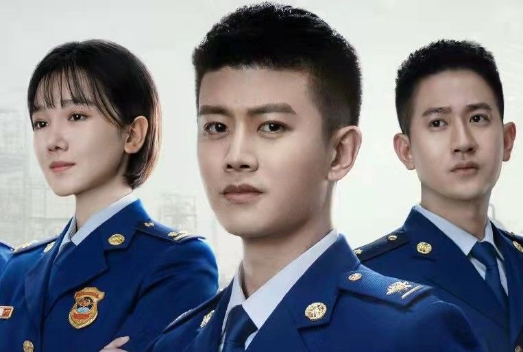 尚新欣喜地发现,在《蓝焰突击》的演员阵容里,还有韩宇辰,谢林彤,李