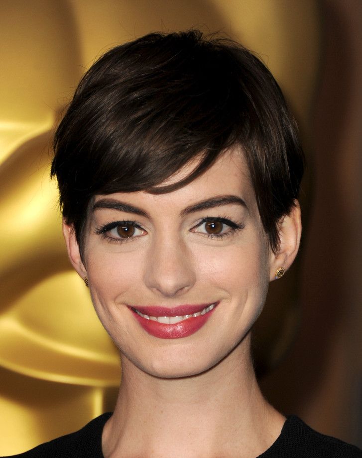 大眼女影星安妮海瑟薇