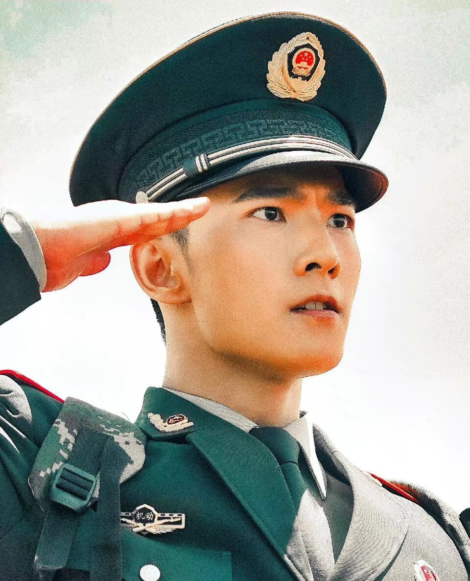 杨洋自拍自导自演特战荣耀大结局杨洋和燕破岳说再见