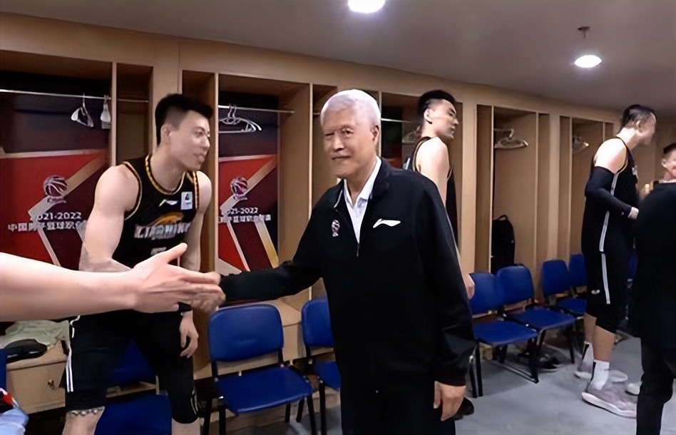 6人将续约1人顶薪,张镇麟或成离队第一人|蒋兴权|张镇麟|辽宁队_新浪