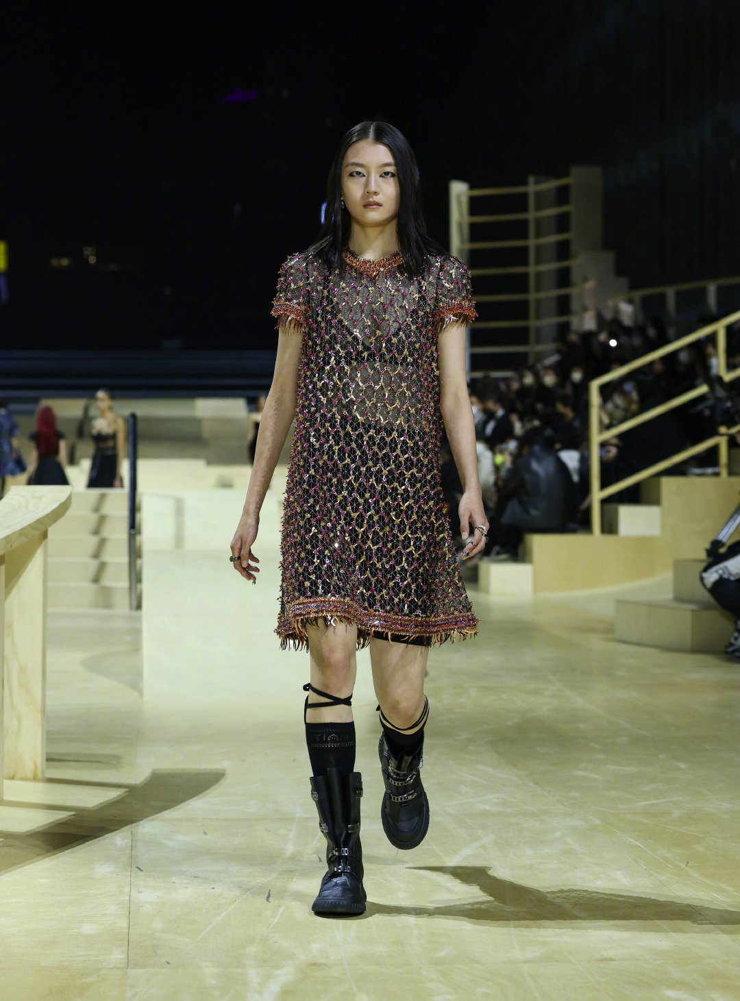 dior2022年秋季成衣系列是女装创意总监mariagrazia