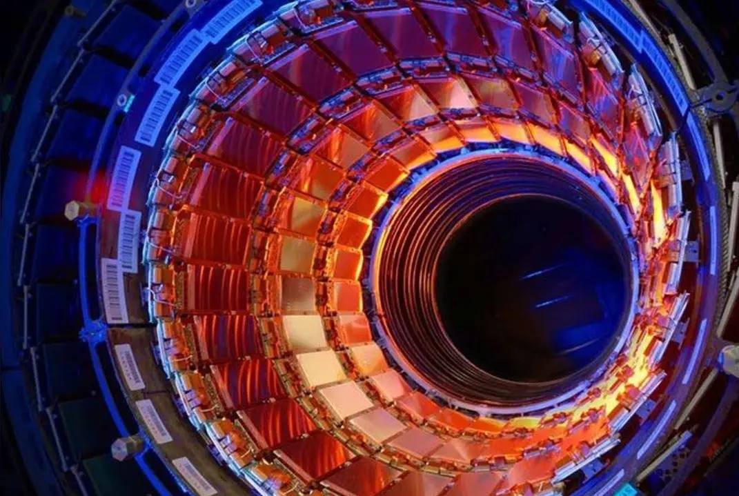 全球最大粒子对撞机已重启,中国曾欲建造,却被杨振宁阻止|粒子对撞机|杨振宁|大型强子对撞机_新浪新闻