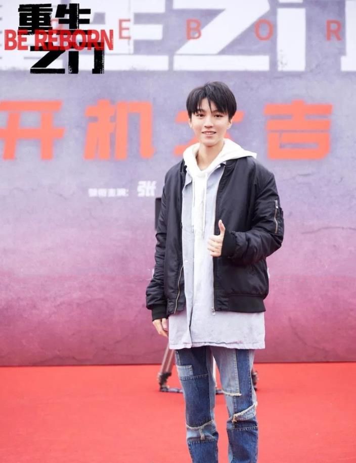 《重生之门》本月上线,张译刑侦队长出镜,主角更是人气小生休闲区蓝鸢梦想 - Www.slyday.coM