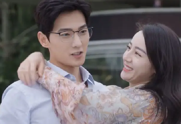 你是我的荣耀于途既然不喜欢夏晴当初为何要跟人家谈恋爱呢