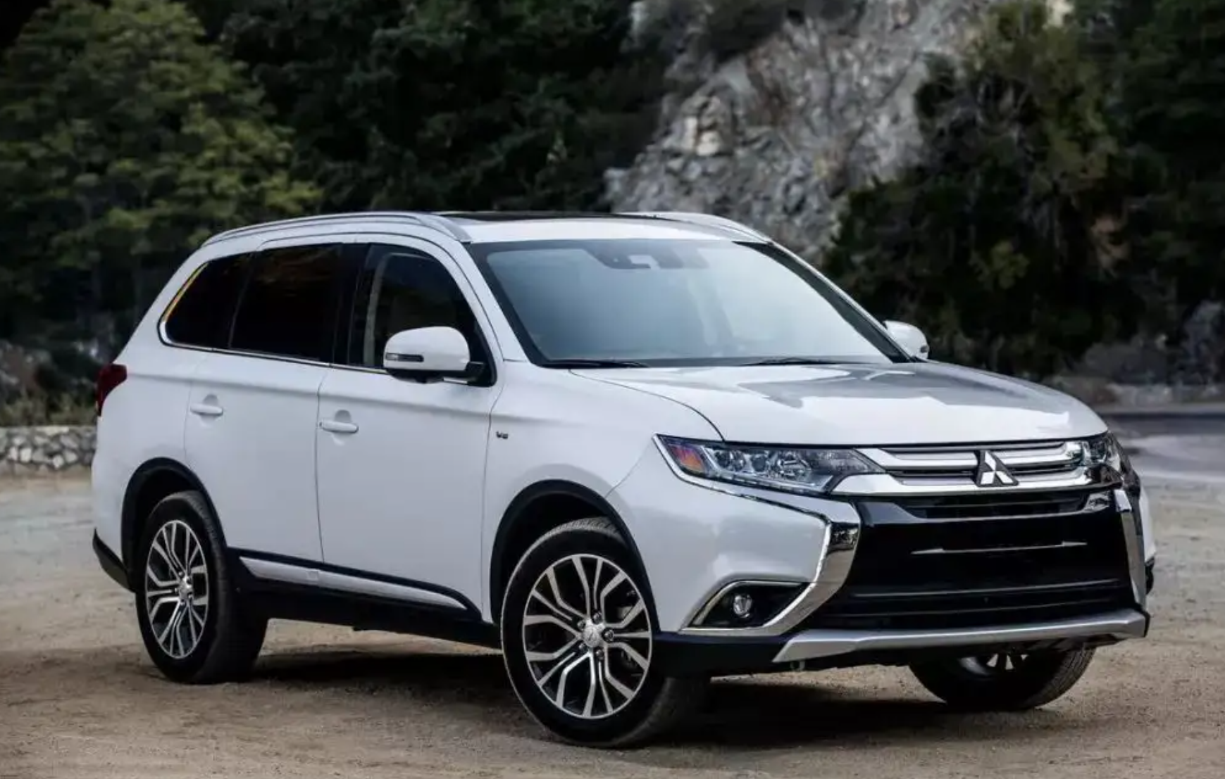 日产奇骏和三菱欧蓝德选谁不做大冤种